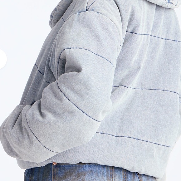 New Women's Denim cropped  Blue Puffer Jacket - Picture 6 of 6